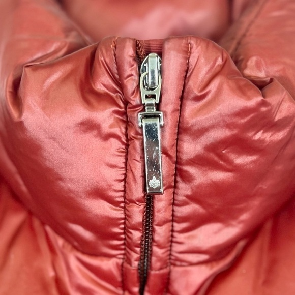 RAINFOREST Women’s Red Puffer Vest with Goose Down Feathers Quiet Luxury Size S - Picture 7 of 14